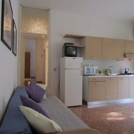 Apartment Beautiful Two Bedroom With Wi-fi And Parking